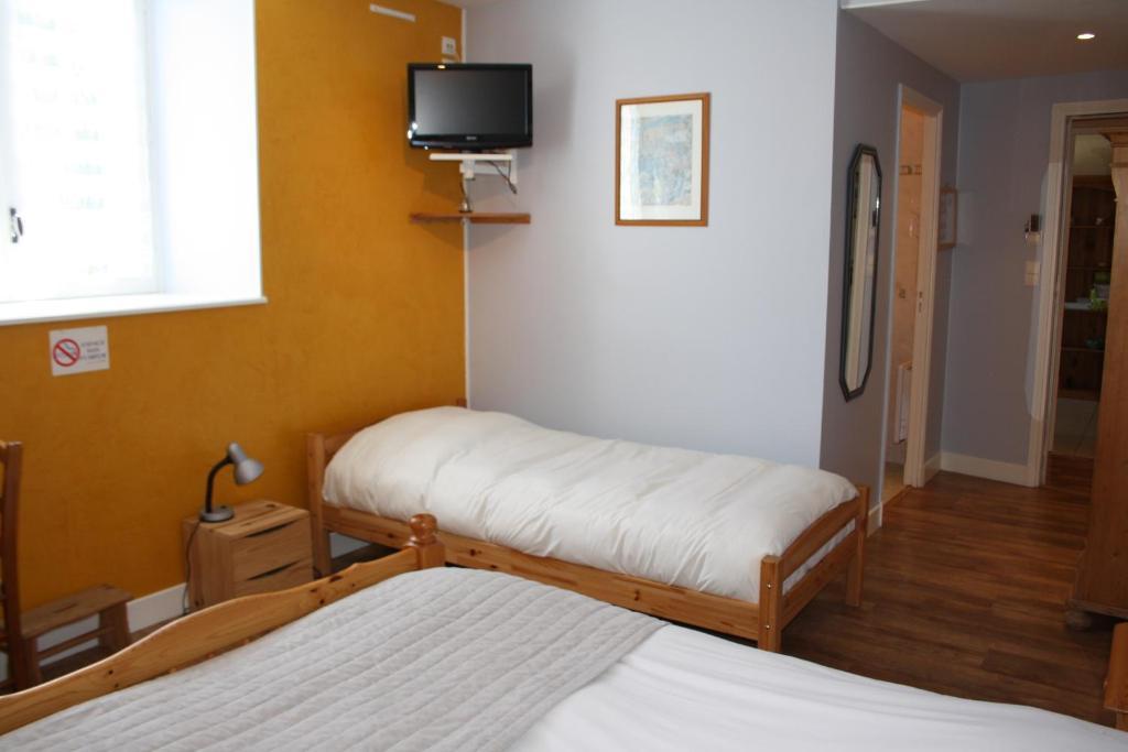 Auberge De Saint Julien Aux Bois Δωμάτιο φωτογραφία